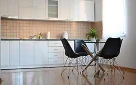 New Apartment Cristal In The City Centre